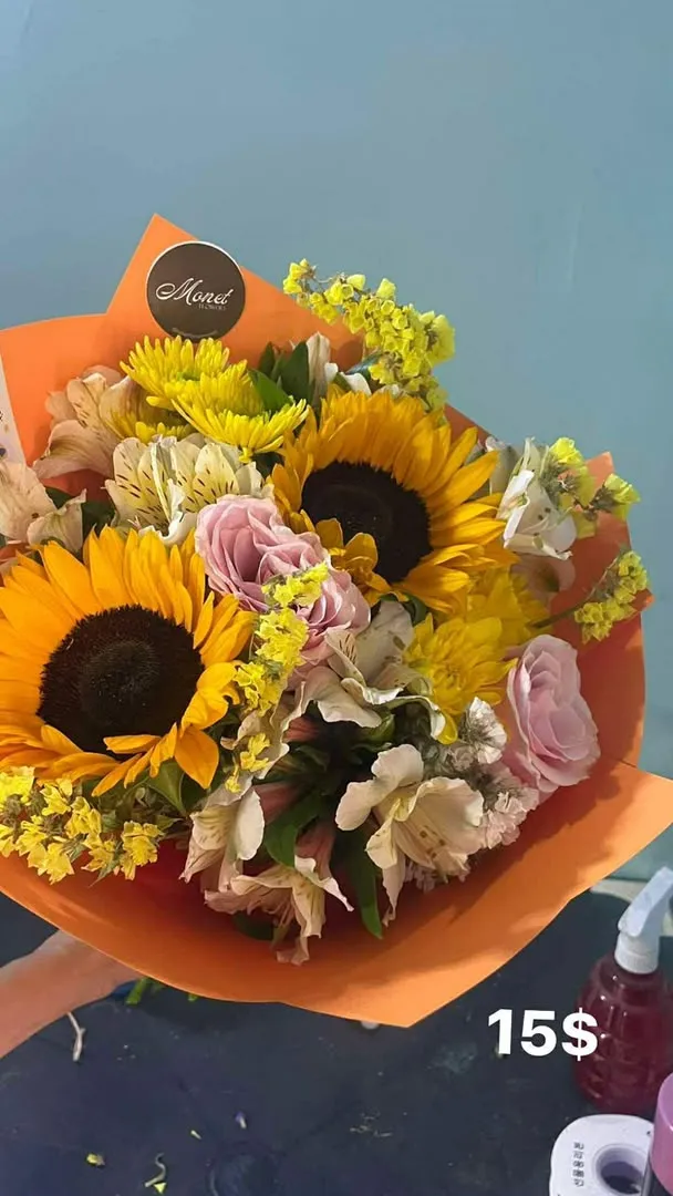 Arreglo floral de Monet Flowers 2